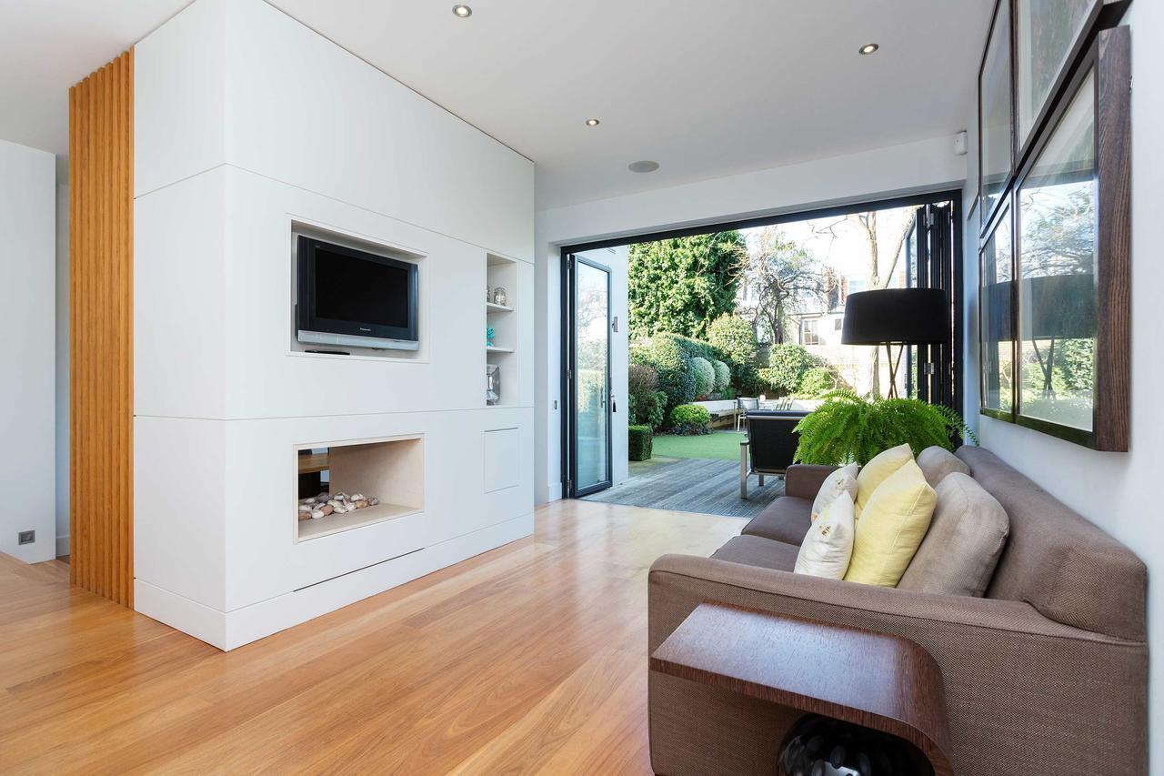Veeve - Ellerby Parkside *